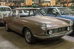 Fiat Abarth 2200 Coupe Allemano of 1961, based on the Fiat 2100, but its 6-cylinder engine  enlarged to 2160 cc, delivering 135 hp instead of 95.