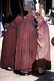 Many women still wear the all-enveloping “burqa”, a garment with only a loosely woven grid to look through. During the fanatical “Taliban” regime this was compulsory and since they took over again, women have no rights.