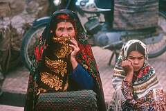 A Turkmeni woman and girl in Aqqala.