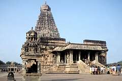 Thanjavur, Tamil Nadu, India, 2003 - The Brihadisvara Temple, built by Chola emperor Rajaraja I between 1003 and 1010 CE.